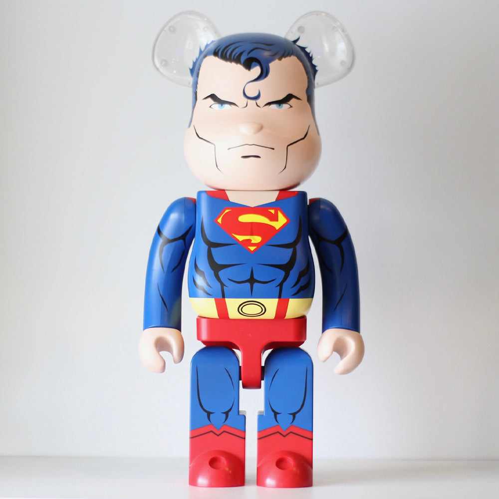 Superman HUSH Version 1000% BE@RBRICK Figure