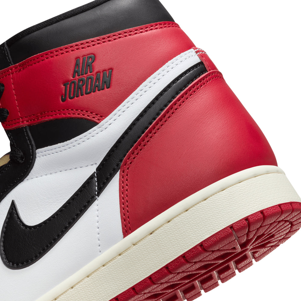 1 Retro High OG "Black Toe"