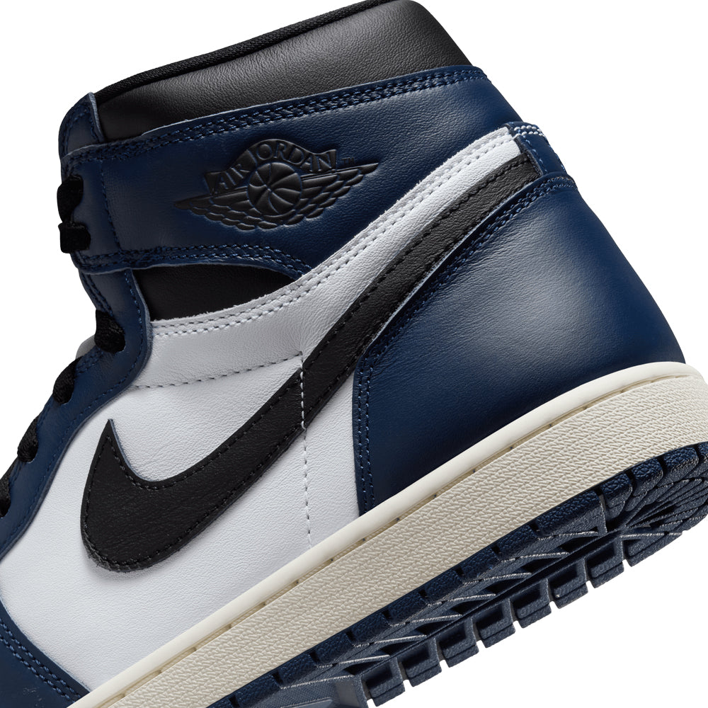 1 Retro High OG 'Midnight Navy'